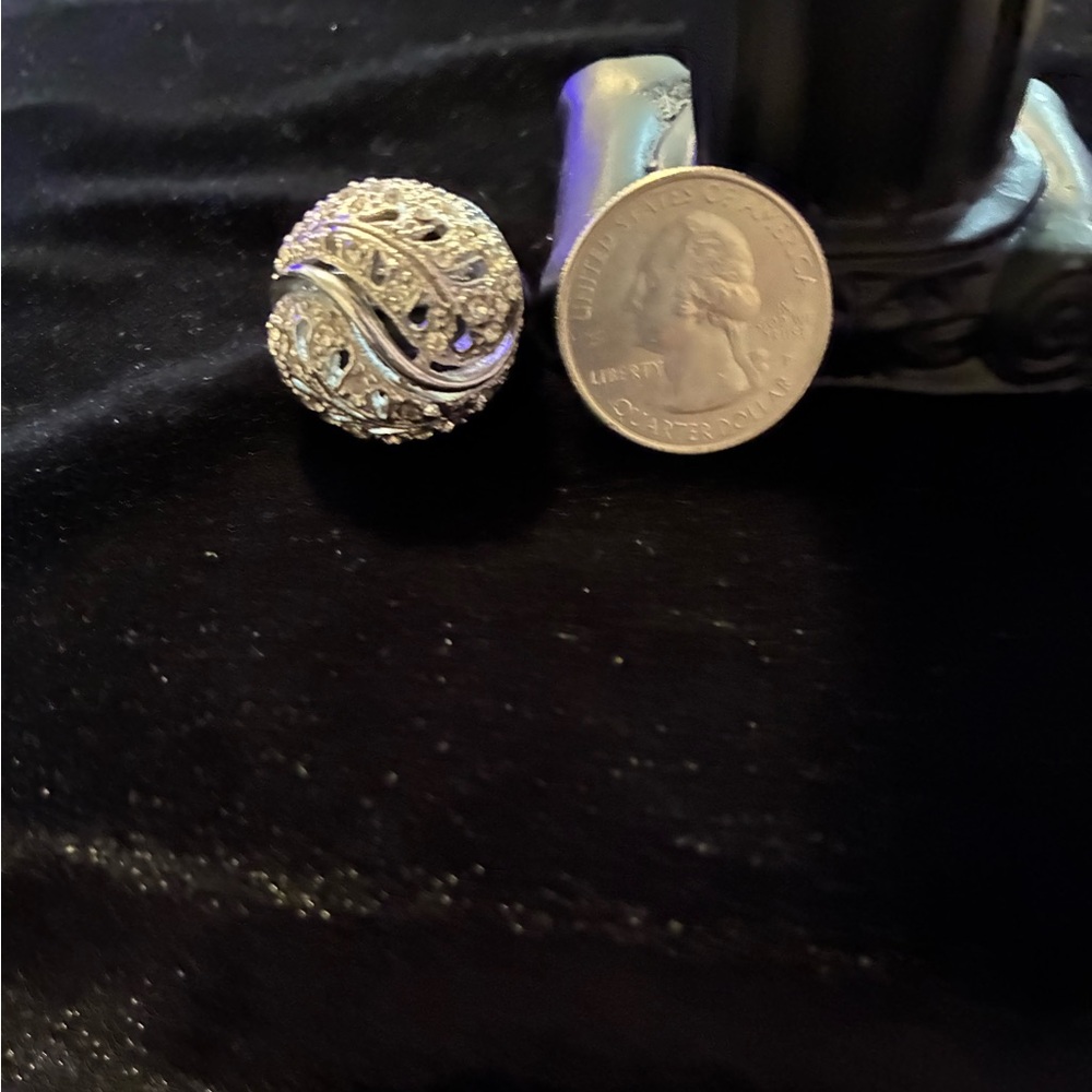 Silver Toned Statement Ring 6.5 - image 7